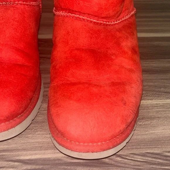 UGG Women's Vibrant Red Winter Boots - Picture 11 of 16